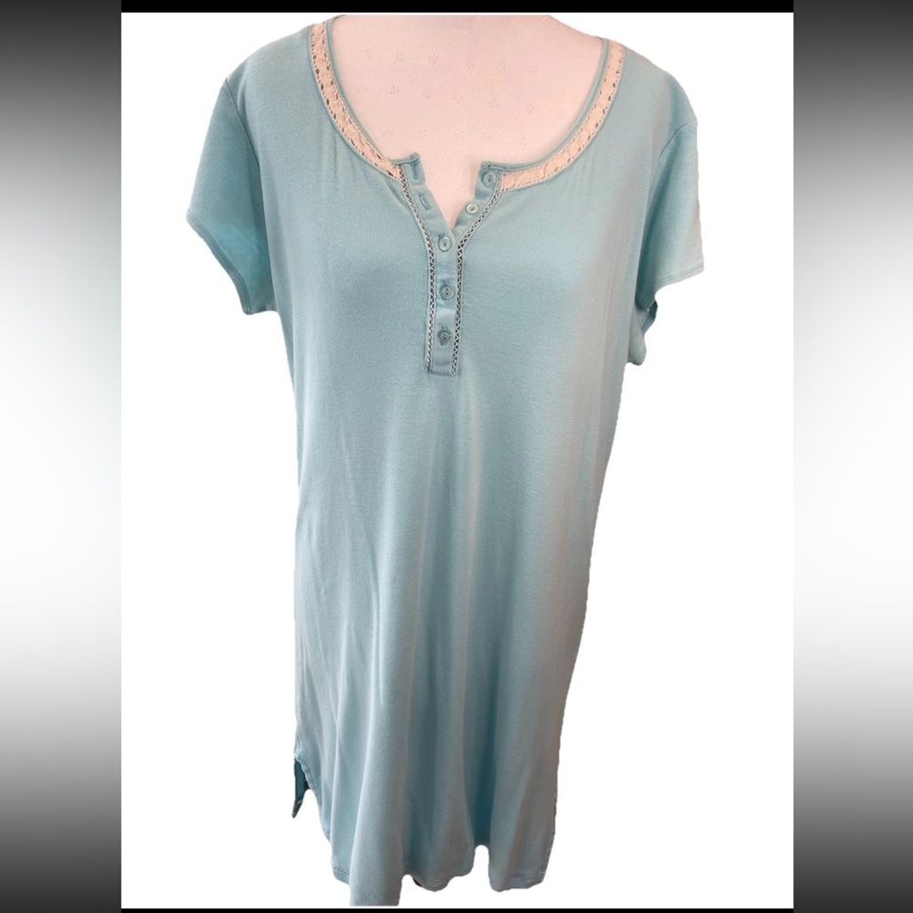 Liz Claiborne 1980s all cotton Henley style summer nightgown size medium (10/12)